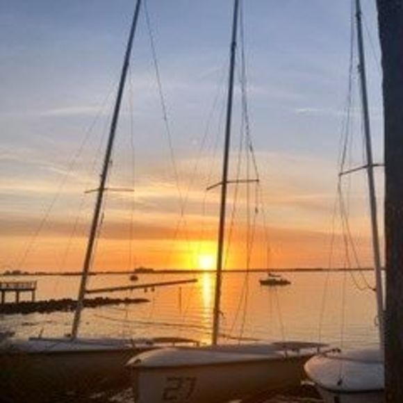 Meet your Posher, Angela - Picture 1 of 1